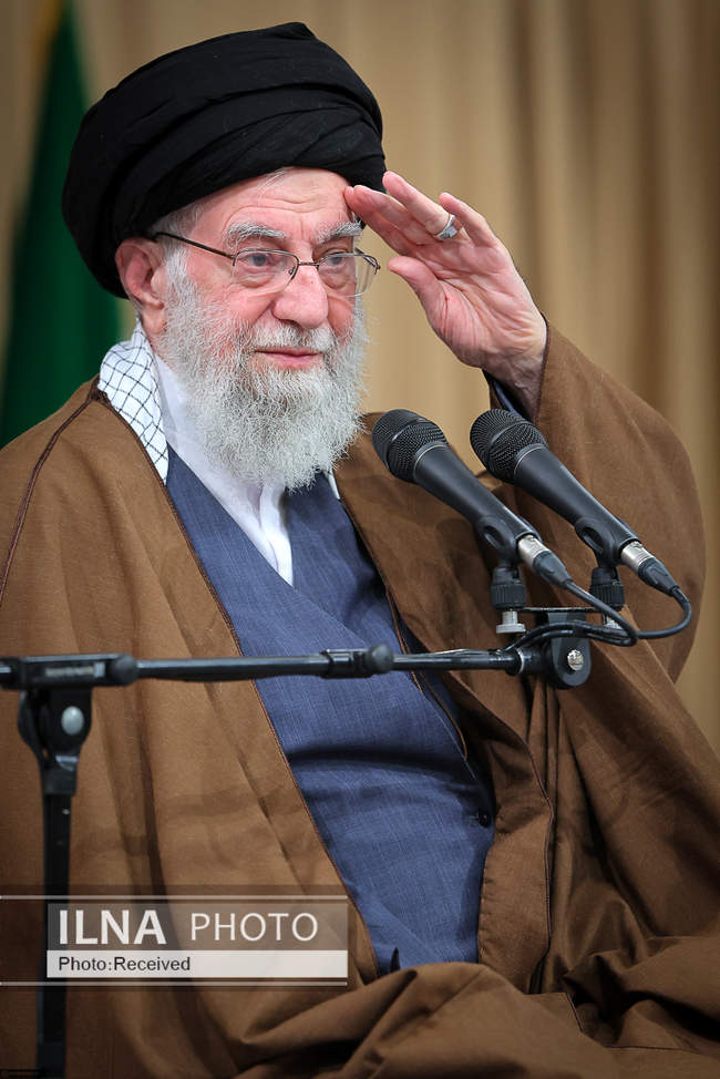 دیدار دانش‌آموزان و دانشجویان با مقام معظم رهبری