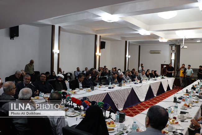 نشست ویژه ستاد مدیریت بحران هرمزگان با حضور معاون اجرایی رئیس‌جمهور