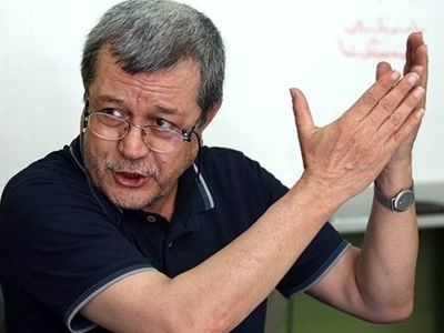 فائقی:راهکارهای ستاد کرونا در حوزه فوتبال بومی سازی شوند