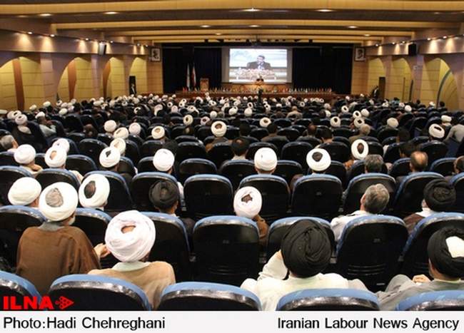 سفر یک روزه وزیر کشور به استان قم