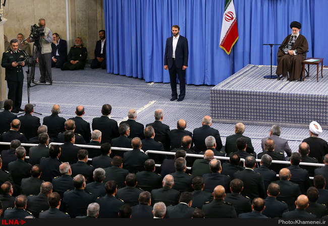 دیدار فرماندهان نیروی انتظامی با فرمانده کل قوا