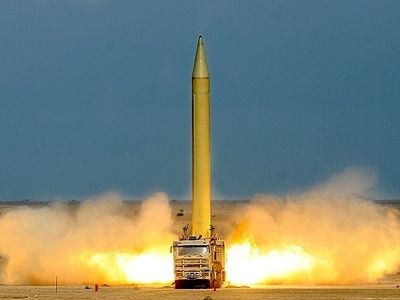 شلیک موشک بالستیک از ناو شهید مهدوی سپاه