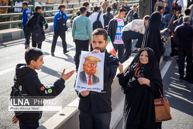 راهپیمایی ۱۳ آبان در قزوین به روایت تصویر
