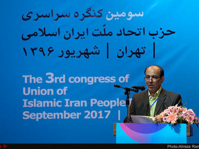 نقش خاتمی در هدایت و انسجام اصلاح‌طلبان برجسته است/ سیاست‌ورزی اصلاح‌طلبانه به حذف رقیب کمر نمی‌بندد