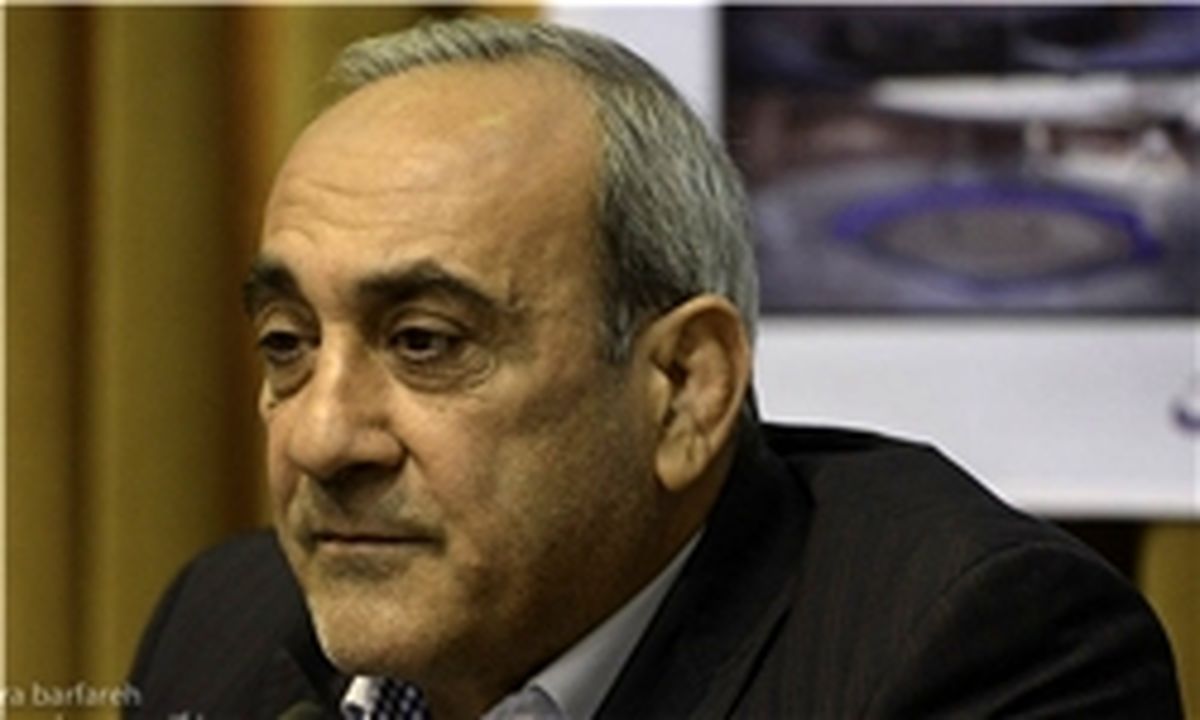گرشاسبی: پرسپولیس نباید دنبال شانس و نتایج تیم های دیگر باشد