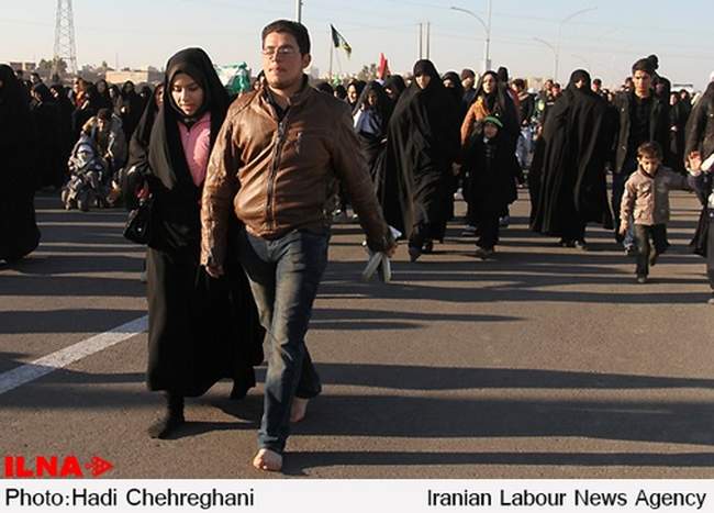 مراسم پیاده روی عزاداران حسینی