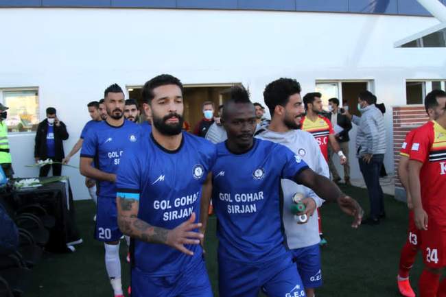 گزارش تصویری از دیدار فولاد خوزستان و گل گهر سیرجان