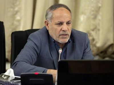 باید از ساعت ۷ صبح آماده رأی گیری باشیم/ رأی دادن، ادامه راه مدافعان حرم است