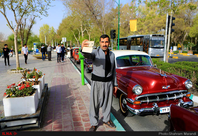 اولین رالی خودروهای کلاسیک در اصفهان