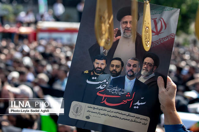 در حاشیه مراسم تشییع پیکر رئیس جمهور و همراهان شهیدش در تهران/ ۵