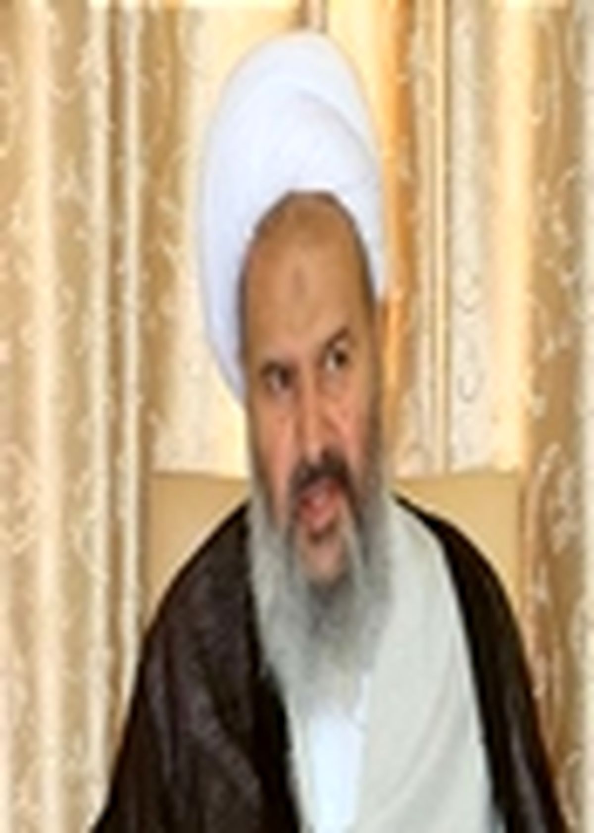 مناقشات سیاسی آفت توسعه علمی کشور است
