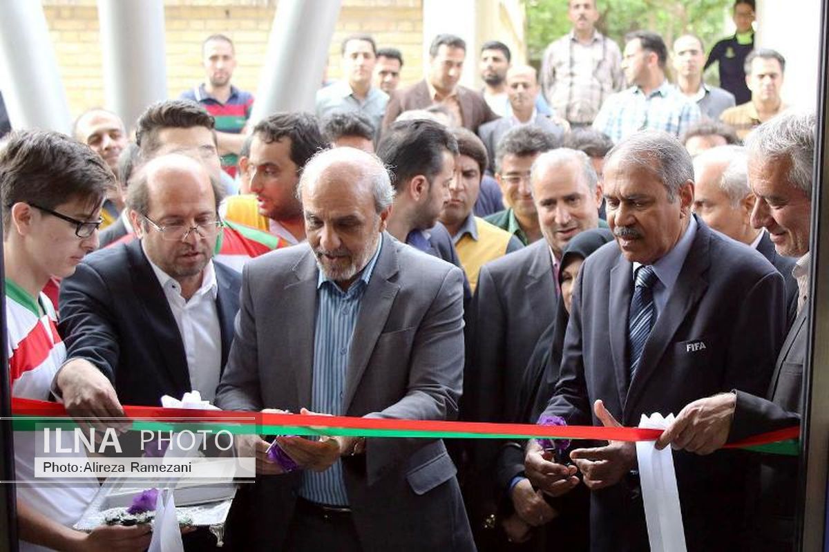 وزارت ورزش تکذیب کرد: وزیر برکنار نمی‌شود