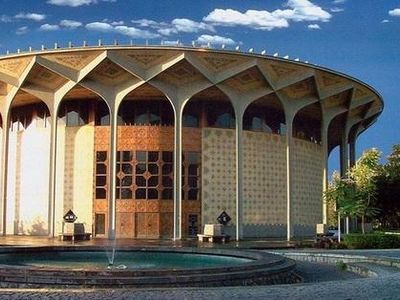 اجرای نمایش «مرزداران» تمدید شد/تاریخ پایان اجرای «هملت و دن کیشوت»