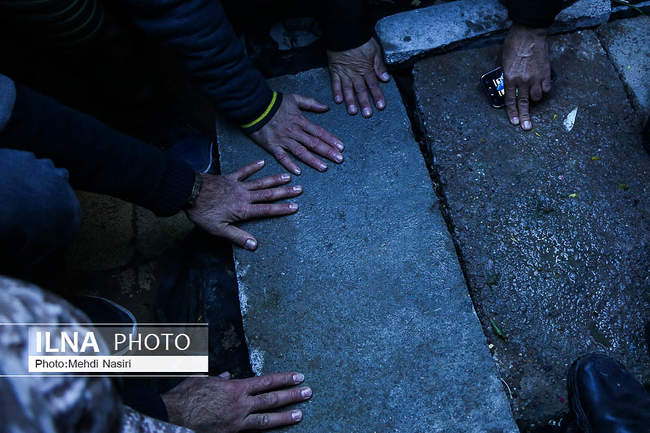 حضور مردم بر مزار شهید قاسم سلیمانی