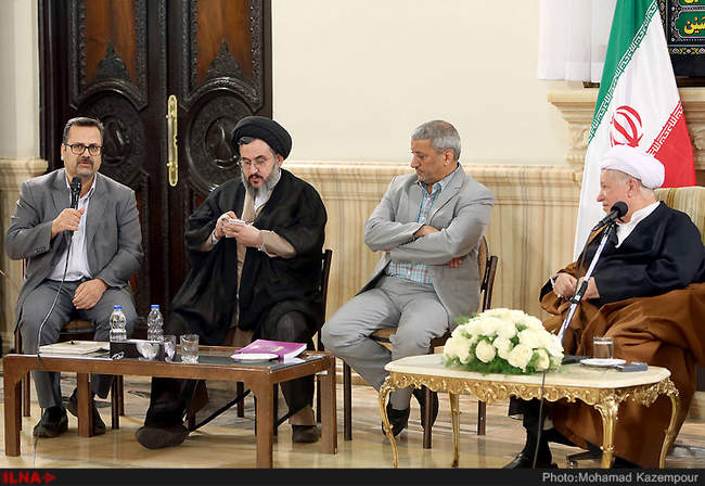 دیدار جمعی از مورخین، استادان و دانشجویان رشته تاریخ در دانشگاه‌های