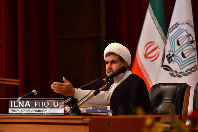 خداحافظی سخنگوی جدید دولت با ریاست مرکز وکلا/نشست کارآموزان وکالت