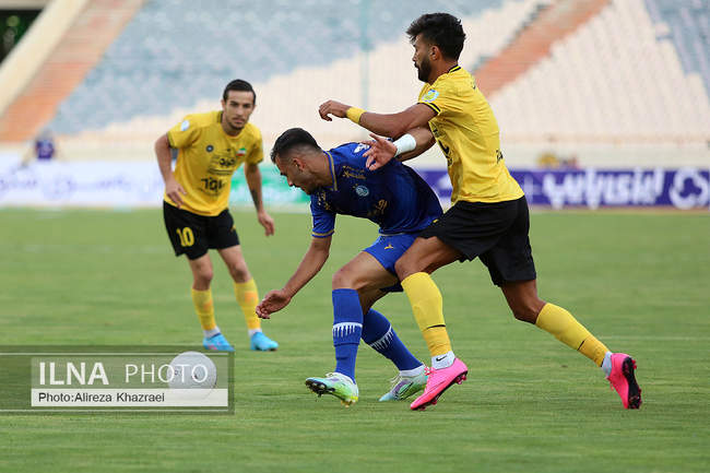 هفته اول لیگ برتر فوتبال؛ دیدار تیم های استقلال تهران و سپاهان اصفها�