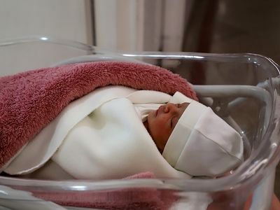 قیمت‌های نجومی: رحم اجاره‌ای از ۵۰۰ میلیون تا یک میلیارد تومان!