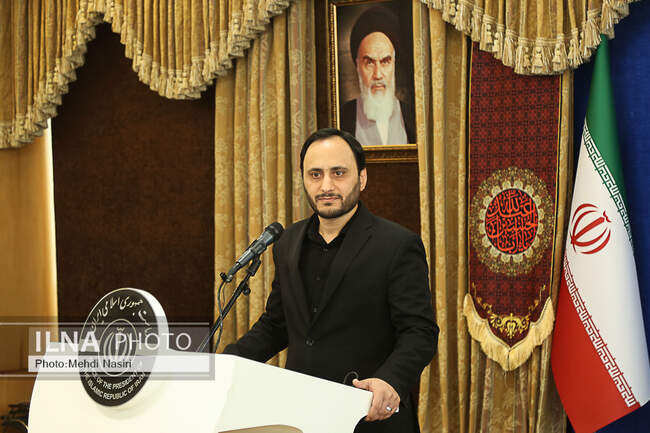  علی بهادری جهرمی
