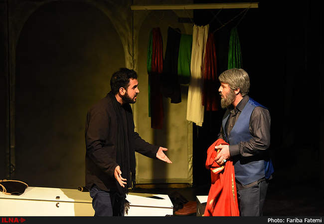 نمایش برگزین در تهران به روی صحنه رفت