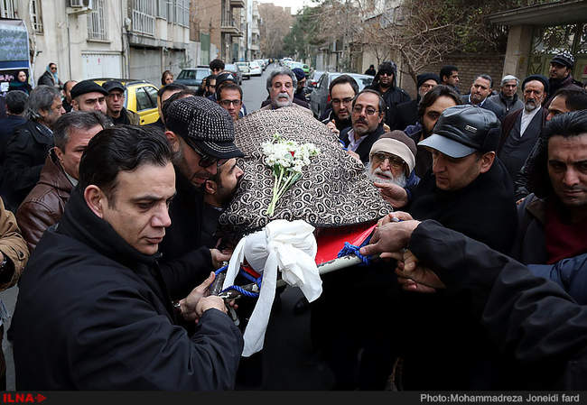 تصاویر خاکسپاری نیما طباطبایی؛ کارگردان جوان سینمای ایران