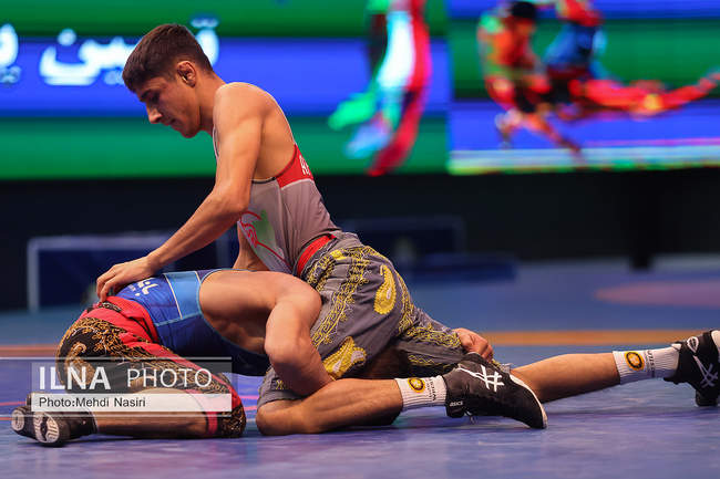 گزارش تصویری از رقابت‌های کشتی تعیین پهلوان سال ۱۴۰۴