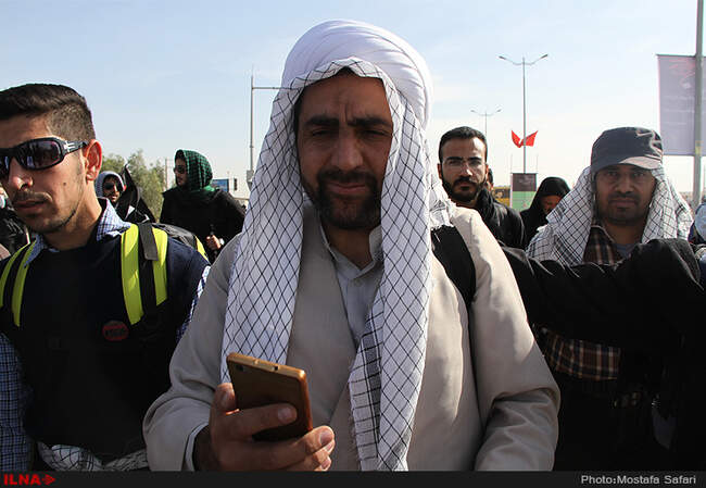 راهپیمایی زائران اربعین حسینی از خط مرزی مهران به سمت کربلا/3
