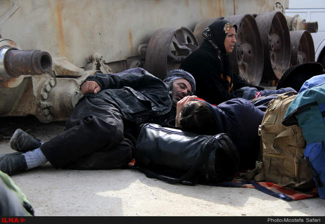 ورود زائران خسته کربلا به شهر مهران/21