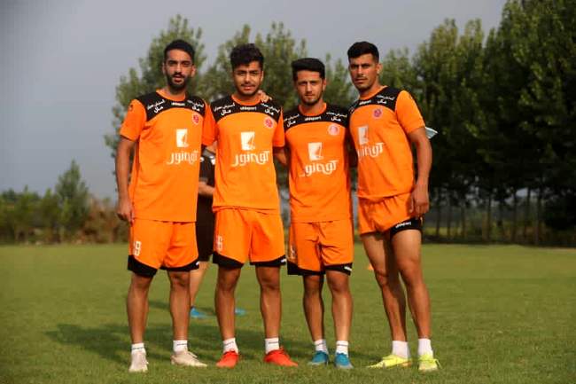 گزارش تصویری از تمرینات پدیده پیش از بازی با نساجی 