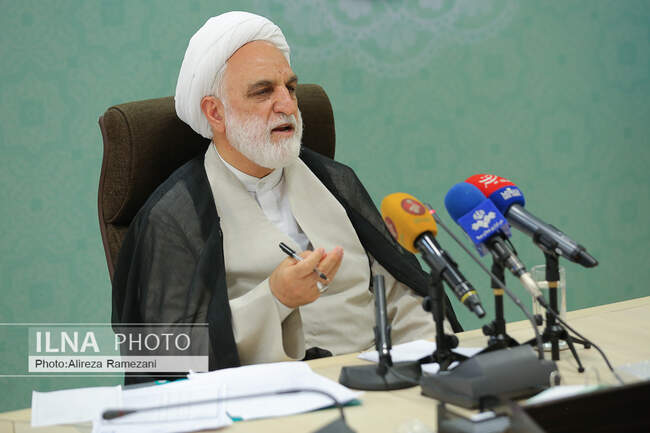  غلامحسین محسنی اژه‌ای
