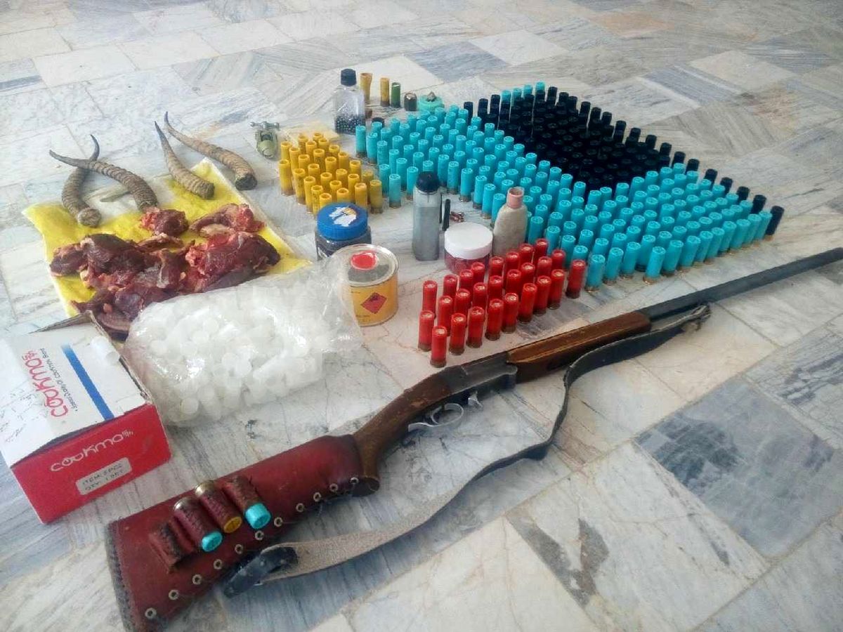 شکارچی سابقه دار در طبیعت خلیل آباد دستگیر شد