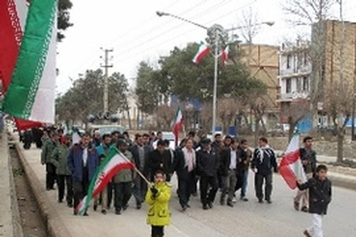 همایش پیاده روی خانوادگی در کوهدشت برگزار شد