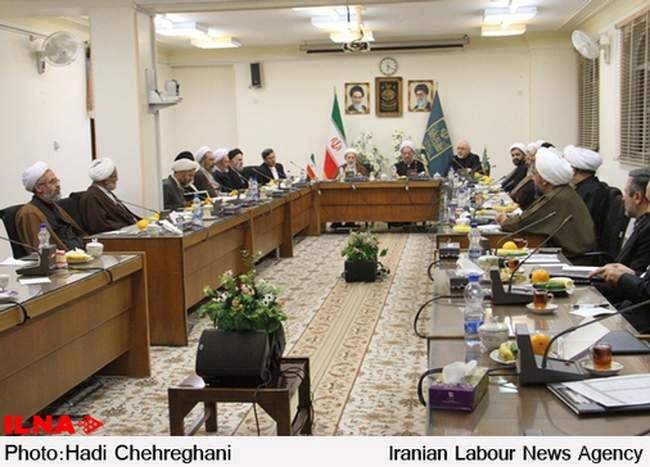 دیدار اعضای جامعه مدرسین حوزه علمیه قم با وزیر امور خارجه