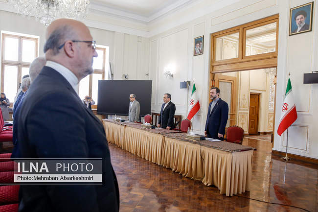 نشست وزیر امورخارجه با سفرا و روسای نمایندگی‌های خارجی و بین‌الملل�