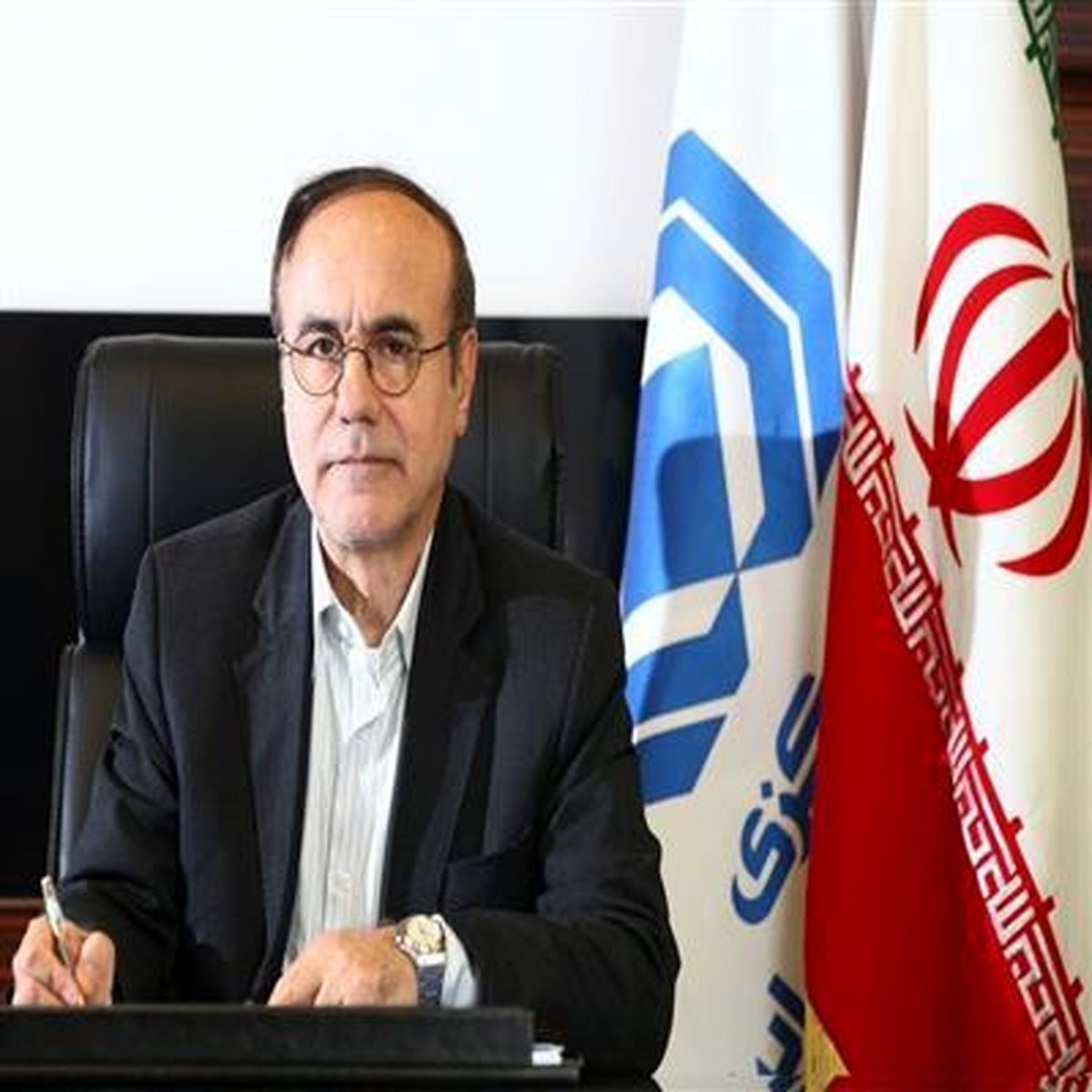 پیام تبریک رییس کل بیمه مرکزی به آیت الله رییسی