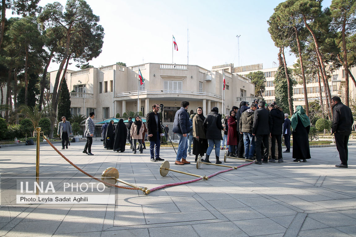 حاشیه جلسه هیات دولت - ۲۶ آذر