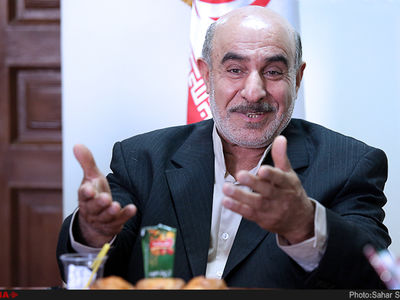 در سیستمی که دولت کارگر و کارفرما همه ناراضی هستند، نمی‌توان منتظر بهبود امور بود