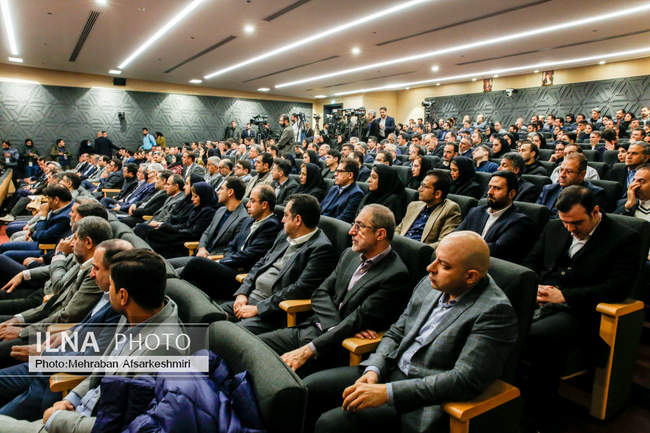 آیین نواختن زنگ آغاز معاملات