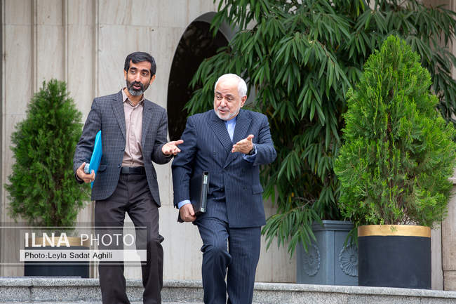 حاشیه جلسه هیات دولت - ۷ آذر