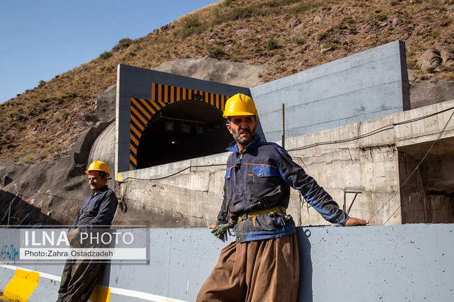 بازدید رئیس بنیاد مستضعفان از باند شرقی فاز ۲ آزادراه تهران شمال