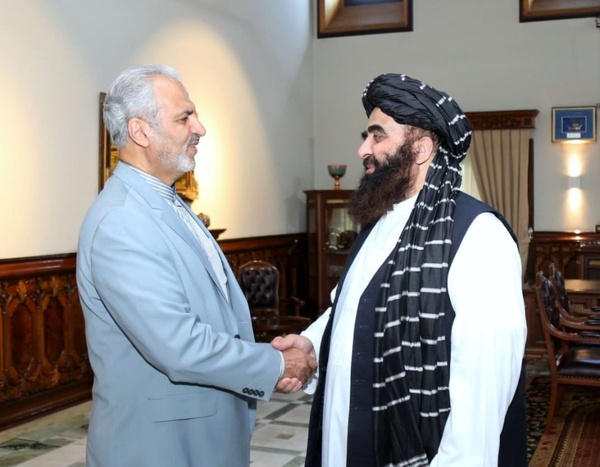 Afghanistan’s acting FM calls for expansion of ties with Iran