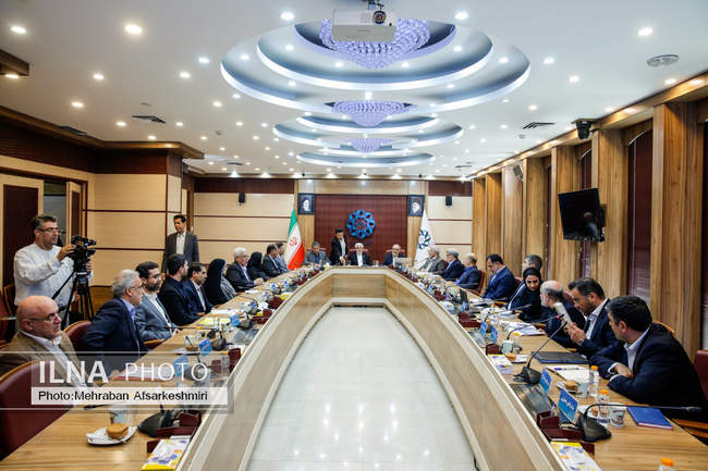 نشست معاون اول رییس جمهور با مدیران صندوق توسعه ملی