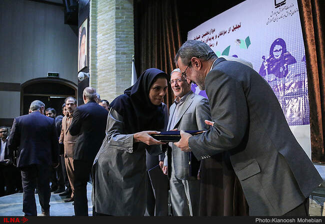 دوازدهمین همایش تجلیل از مولفان و پدیدآورندگان مواد و رسانه‌های آموزشی