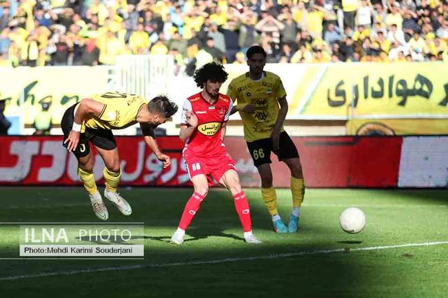 شکست تیم فوتبال سپاهان برابر پرسپولیس در جام حذفی 