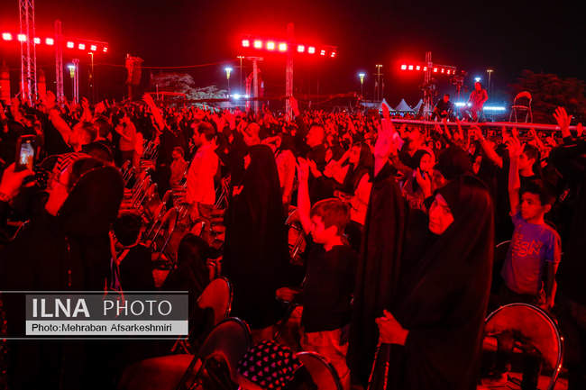 برگزاری سومین سوگواره محرم شهر در میدان آزادی
