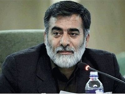 باید جنگ را آن‌گونه که هست به ثبت برسانیم