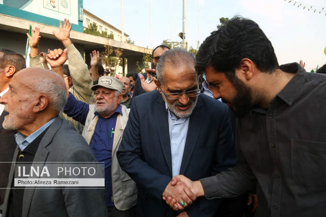 راهپیمایی مردم تهران در محکومیت حمله تروریستی به حرم مطهر احمدبن موس