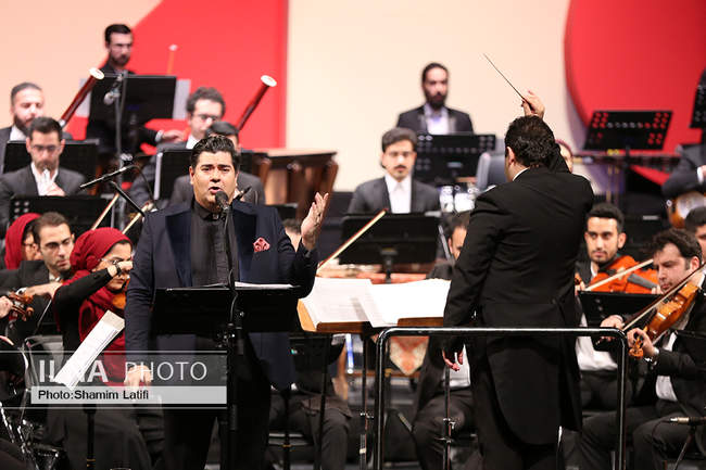 اجرای ارکستر ملی ایران با رهبر میهمان سهراب کاشف و خوانندگی سالار عق�