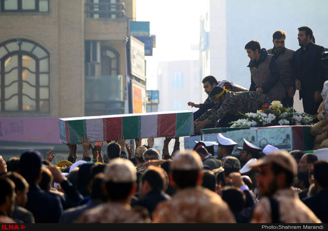 تشییع 5 شهید دوران دفاع مقدس در اصفهان 