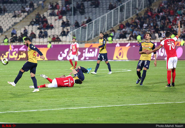 دیدار تیم های پرسپولیس تهران و نفت تهران